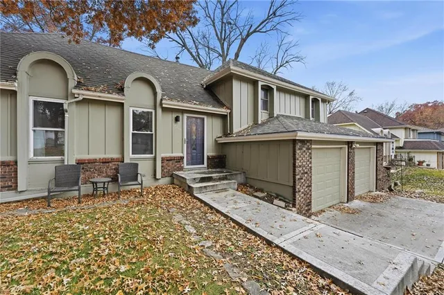 $310,000 | 9201 West 48th Terrace, Merriam, KS 66203