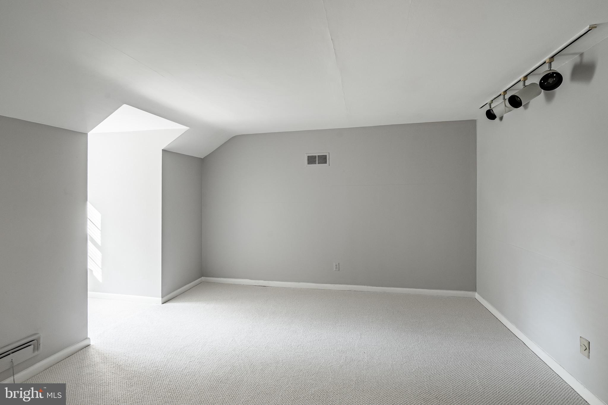 657 Walker Road Wayne, PA 19087 - Photo 41 of 66 a view of room