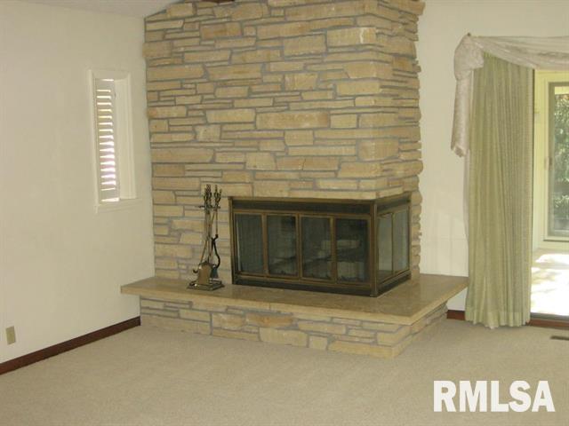 36 Indian Trail Road Macomb, IL 61455 - Photo 12 of 21 Gallery Image 12