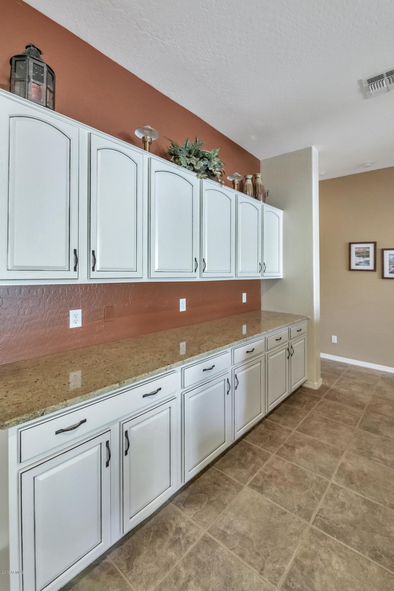 4304 East Reins Road Gilbert, AZ 85297 - Photo 10 of 50 DLB_7572