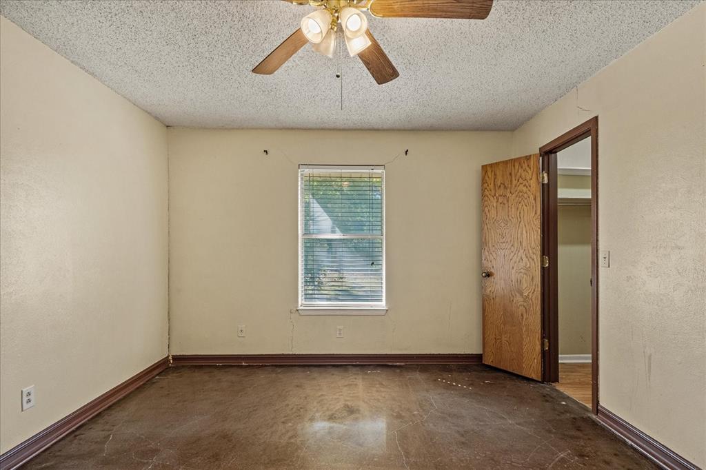 9645 Scrib Lane Anna, TX 75409 - Photo 13 of 27 an empty room with a window