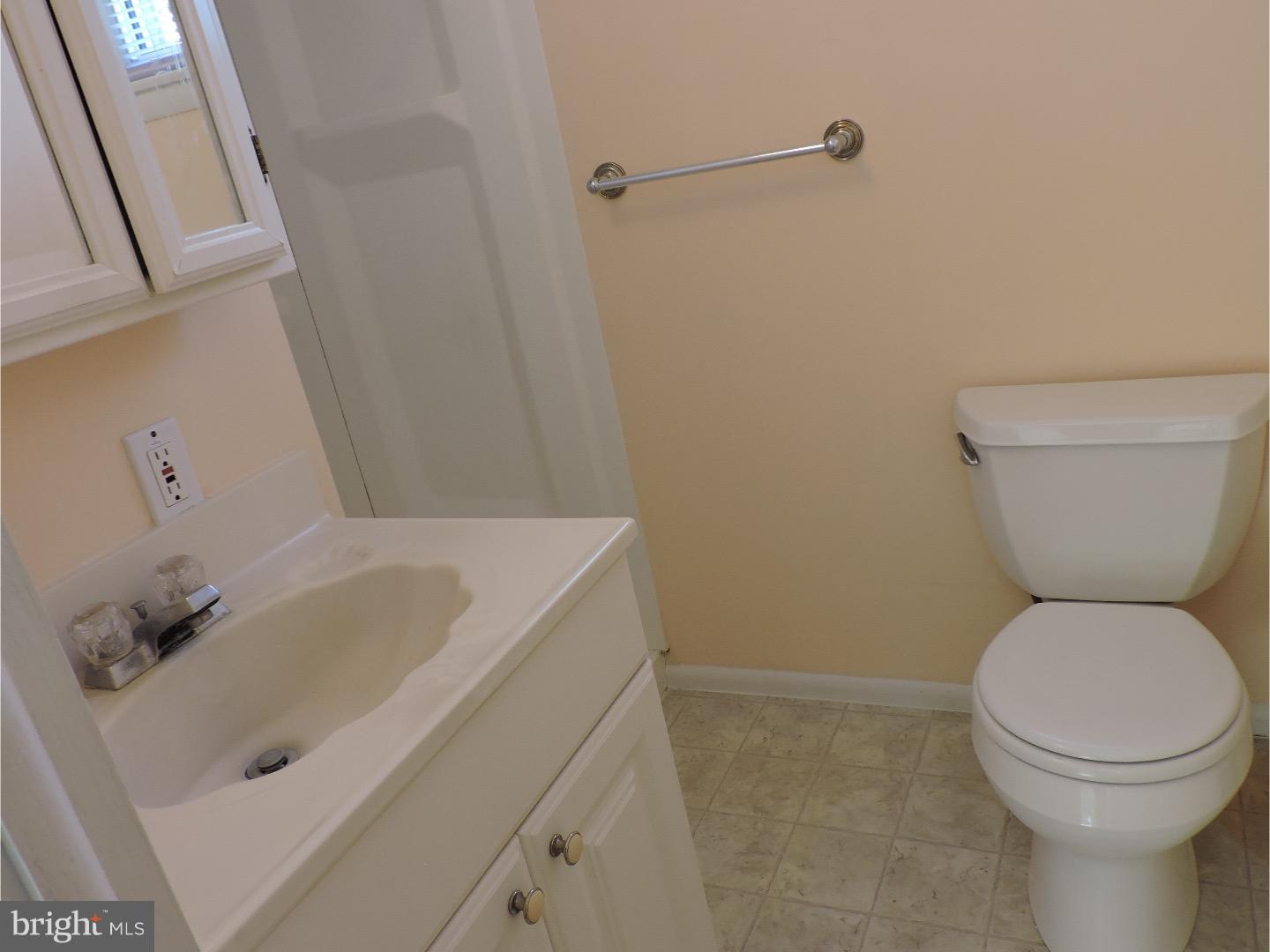 205 Rabbit Run Road Cherry Hill, NJ 08003 - Photo 15 of 25 Master Bathroom