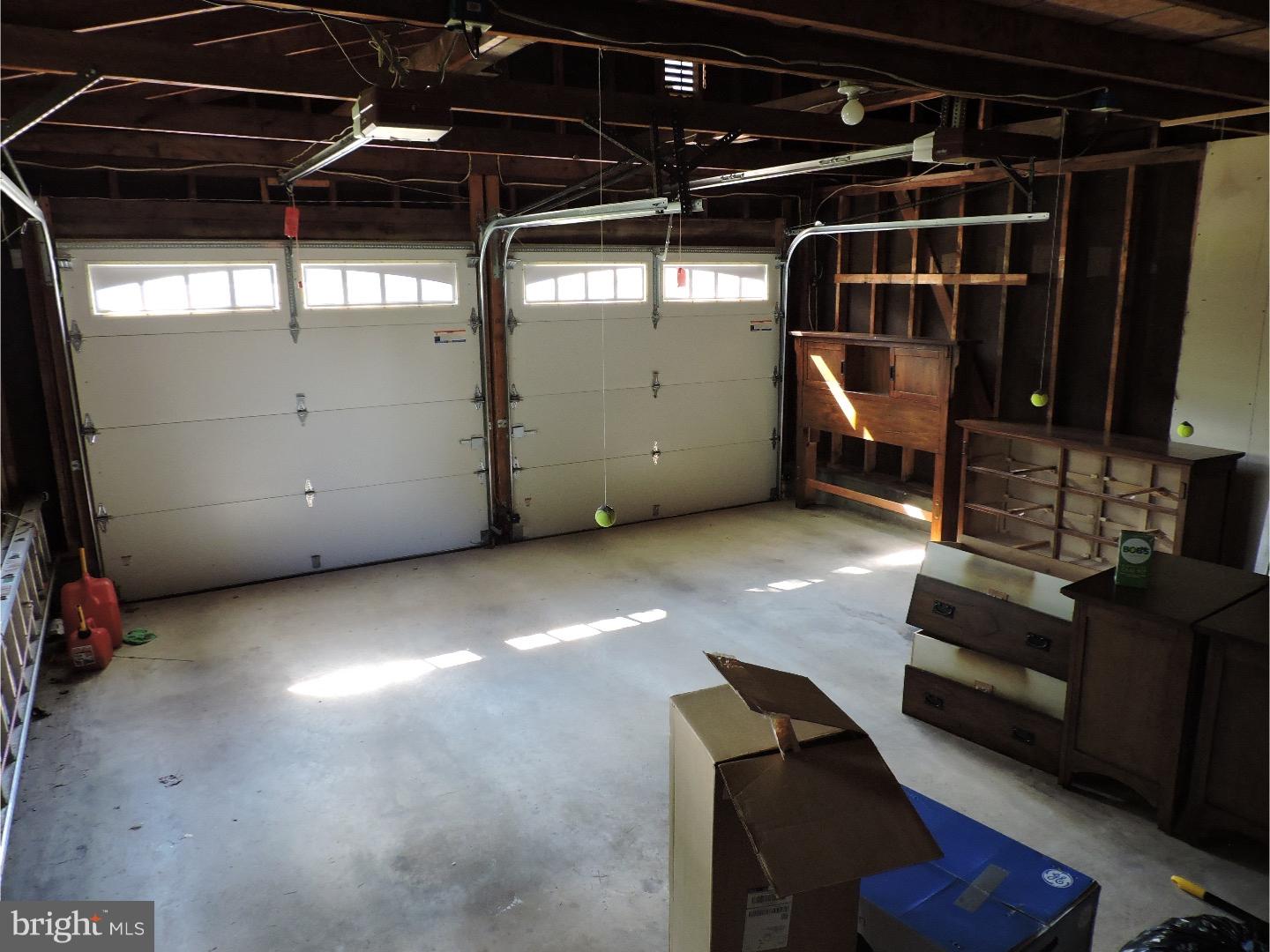 205 Rabbit Run Road Cherry Hill, NJ 08003 - Photo 8 of 25 Garage