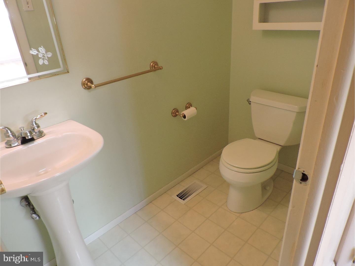 205 Rabbit Run Road Cherry Hill, NJ 08003 - Photo 9 of 25 Half Bath