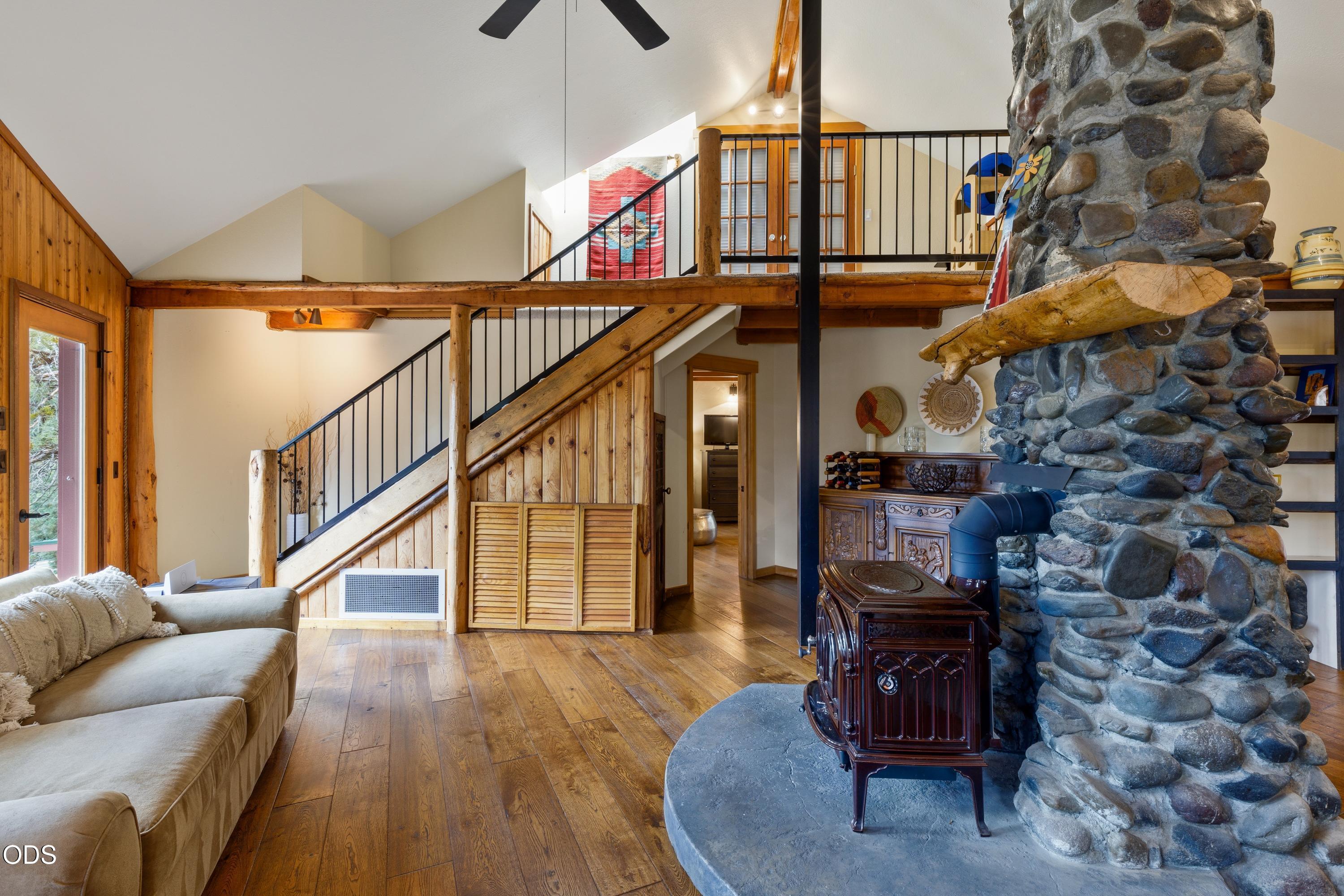 63220 Johnson Road Bend, OR 97703 - Photo 40 of 60