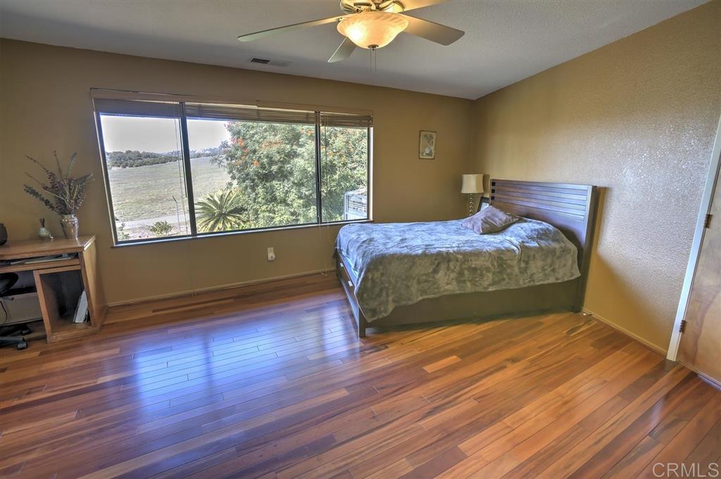 758 Sleeping Indian Road Oceanside, CA 92057 - Photo 14 of 25 Gallery Image 14