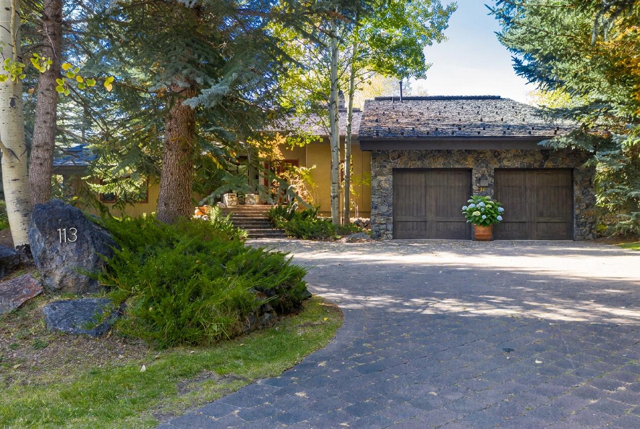 113 Camas Loop West Sun Valley, ID 83353 - Photo 3 of 28 Street view