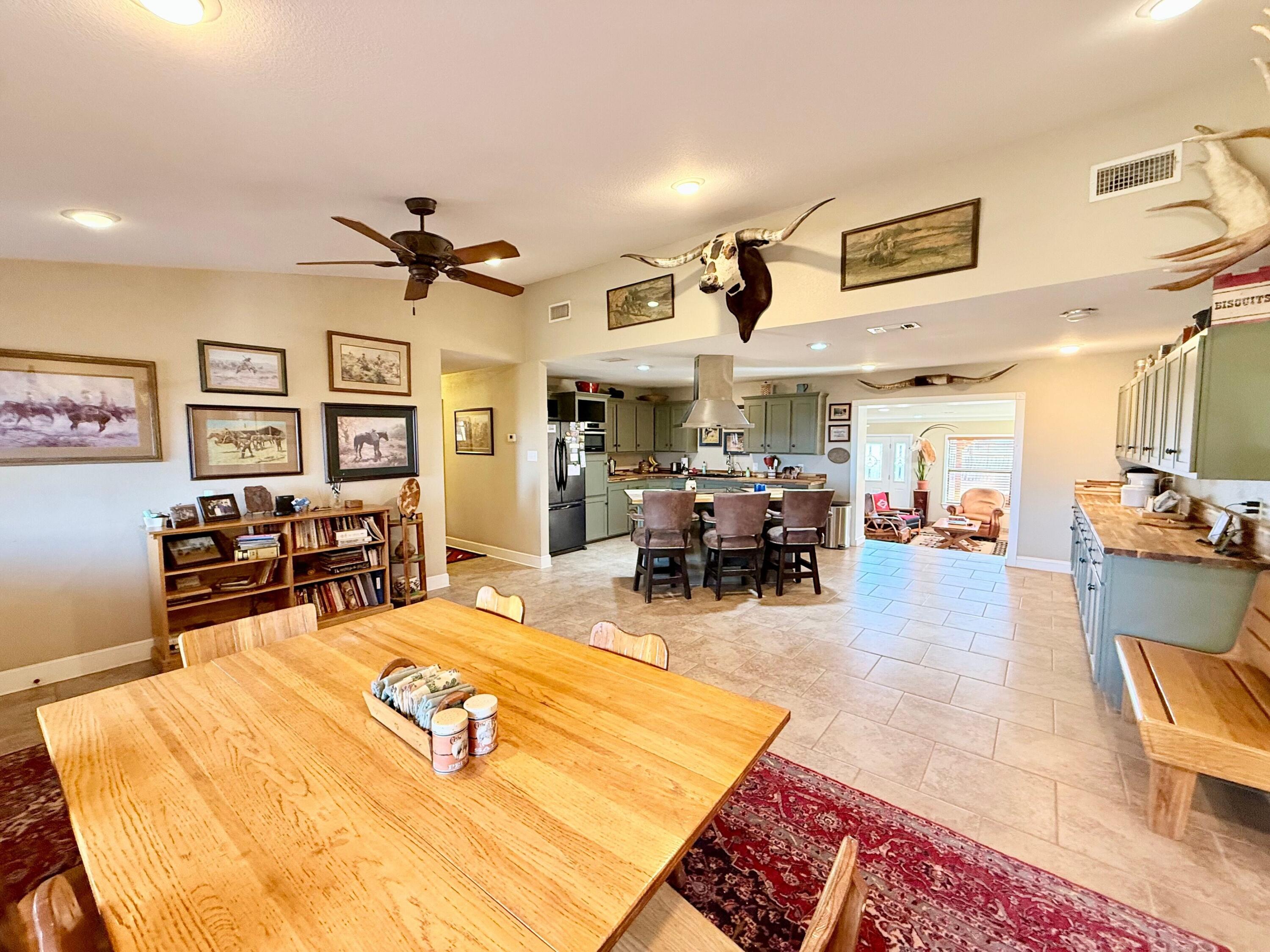3011 County Rd I Lamesa, TX 79331 - Photo 3 of 28 Dining Area