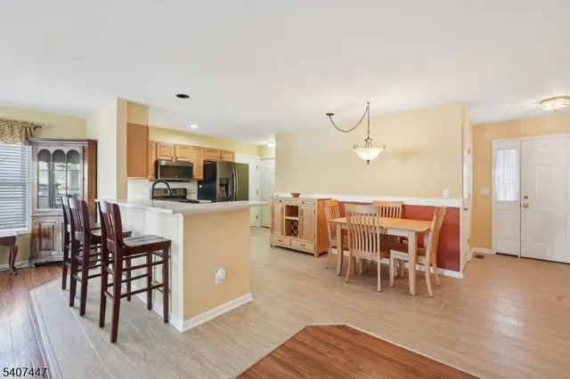 $455,000 | 2 Caleb Court, Unit 2, Hamburg, NJ 07419