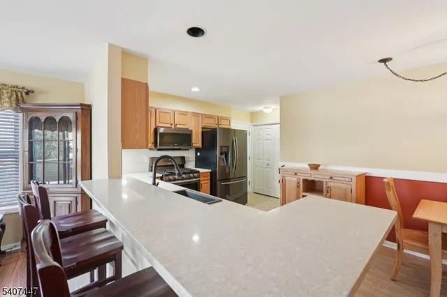 $455,000 | 2 Caleb Court, Unit 2, Hamburg, NJ 07419