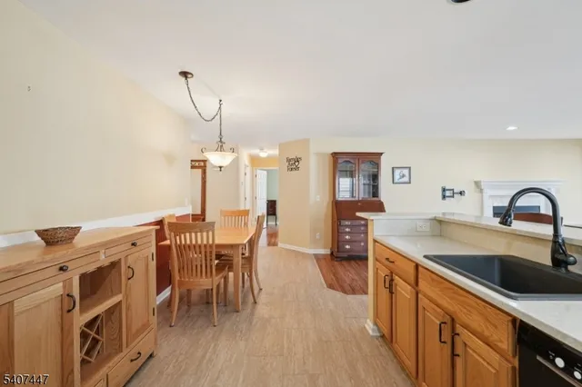 $455,000 | 2 Caleb Court, Unit 2, Hamburg, NJ 07419