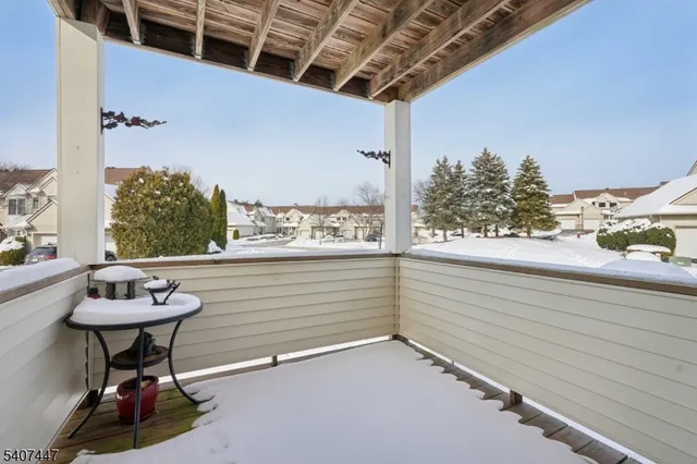 $455,000 | 2 Caleb Court, Unit 2, Hamburg, NJ 07419