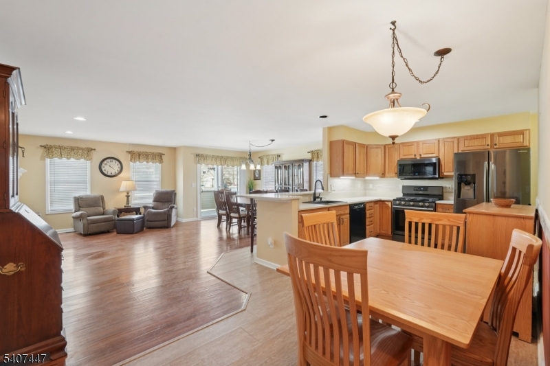 2 Caleb Court Hamburg, NJ 07419 - Photo 8 of 34