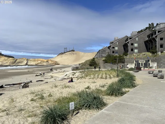 a close view of sink and tap