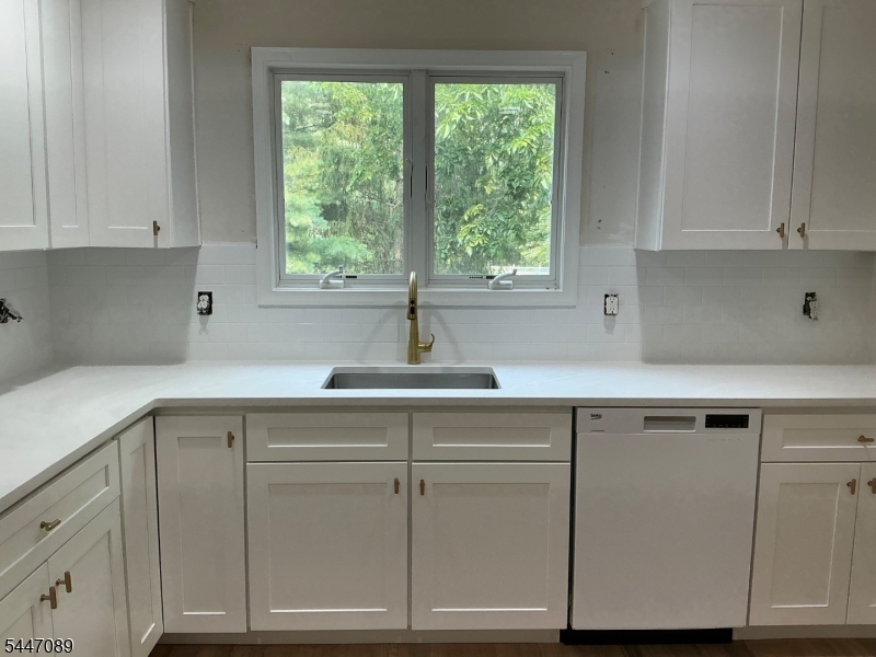 125 Summit Avenue Chatham, NJ 07928 - Photo 11 of 28