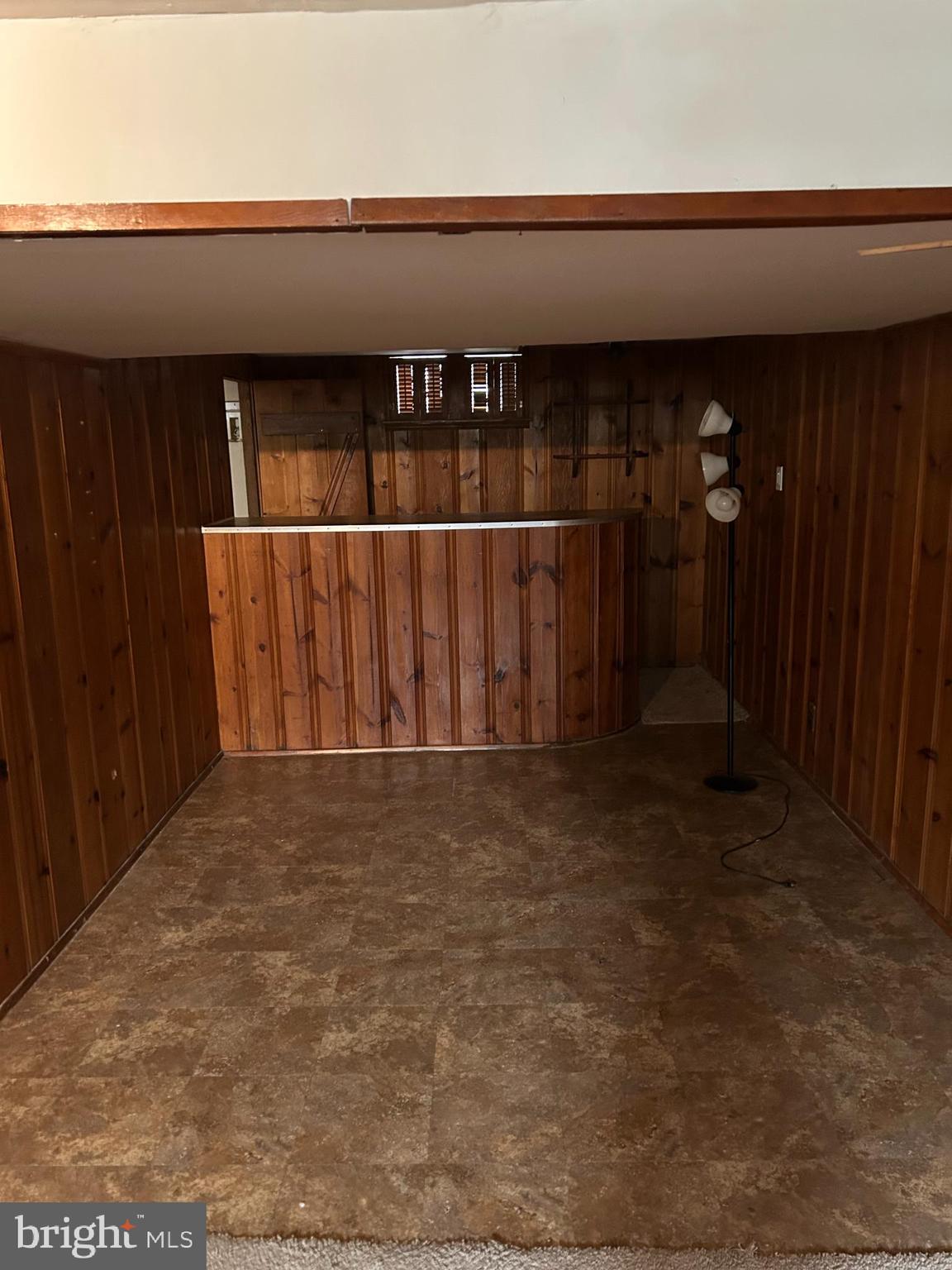 1804 Winford Road Baltimore, MD 21239 - Photo 12 of 18 a view of wooden door