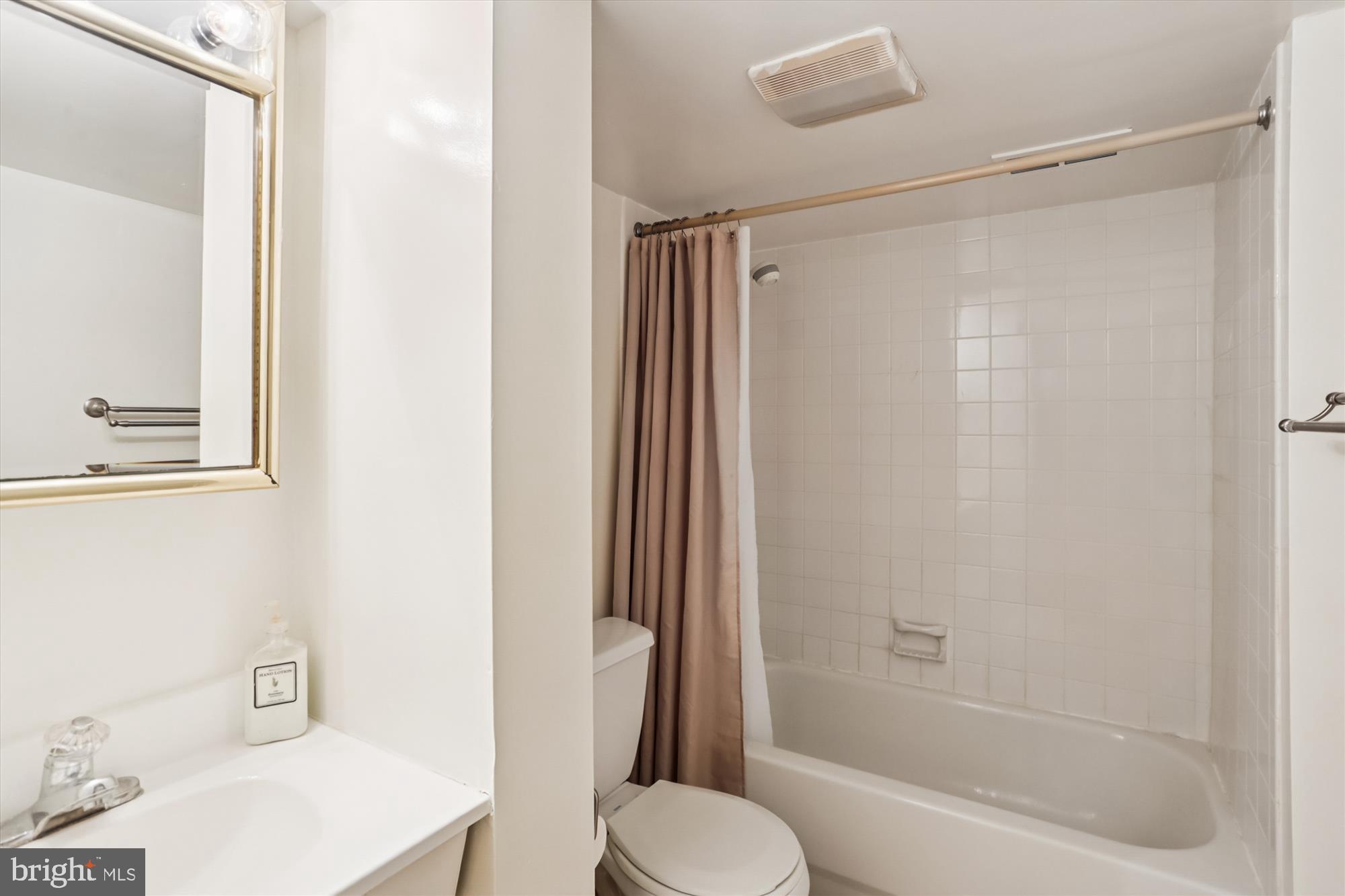 12317 Middle Road Silver Spring, MD 20906 - Photo 19 of 32 Bath Lower Level