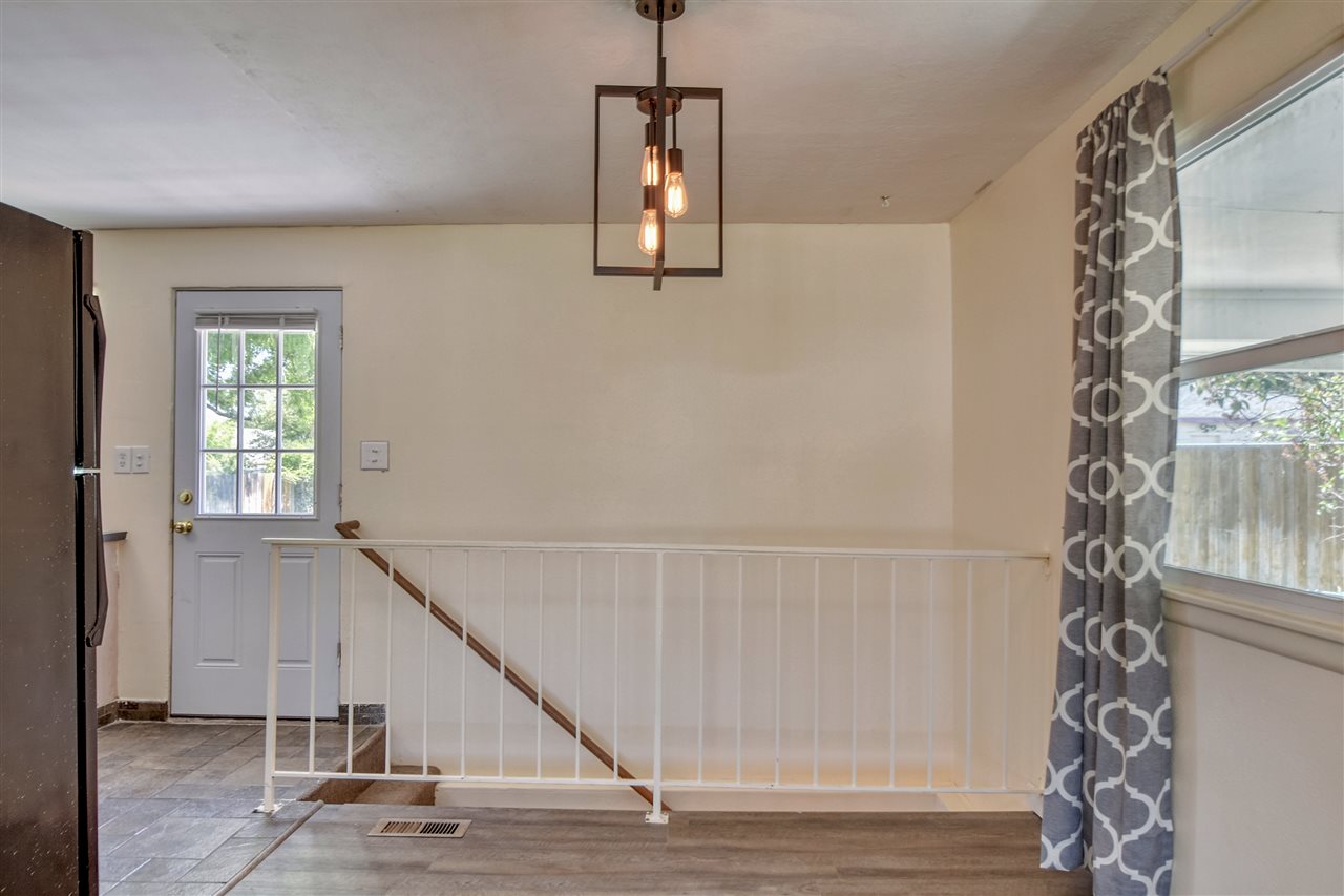 5908 North Ridgeview Place Spokane, WA 99205 - Photo 5 of 20 Gallery Image 5