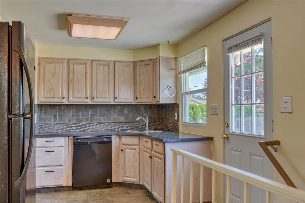 5908 North Ridgeview Place Spokane, WA 99205 - Photo 6 of 20 Gallery Image 6