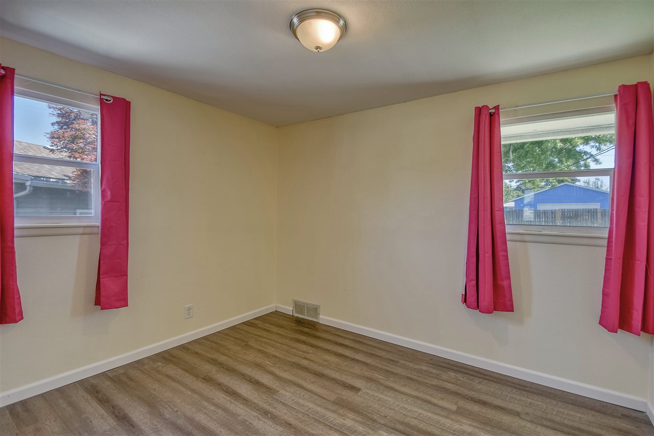 5908 North Ridgeview Place Spokane, WA 99205 - Photo 9 of 20 Gallery Image 9