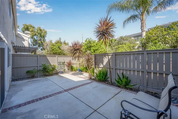 $5,500 | 7021 Seal Circle, Huntington Beach, CA 92648