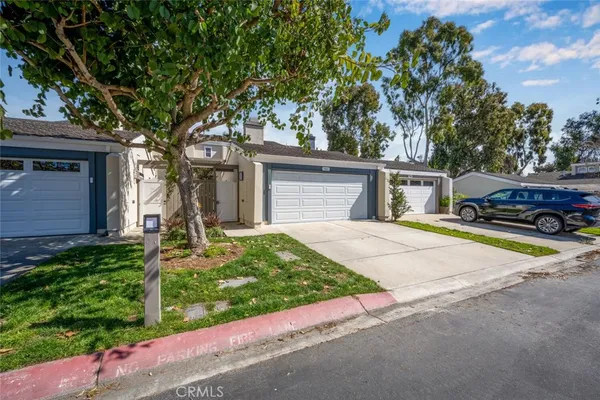 $5,500 | 7021 Seal Circle, Huntington Beach, CA 92648