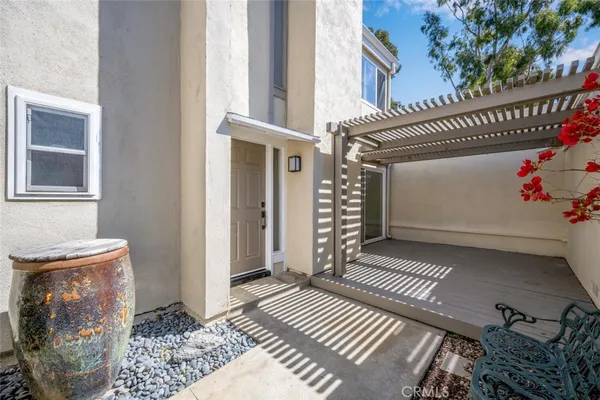 $5,500 | 7021 Seal Circle, Huntington Beach, CA 92648