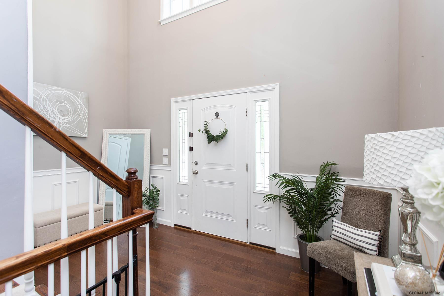 1 Michael Drive Colonie, NY 12303 - Photo 4 of 32 Photo 4