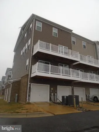 $410,000 | 10501 Neil Armstrong Way, Lanham, MD 20706