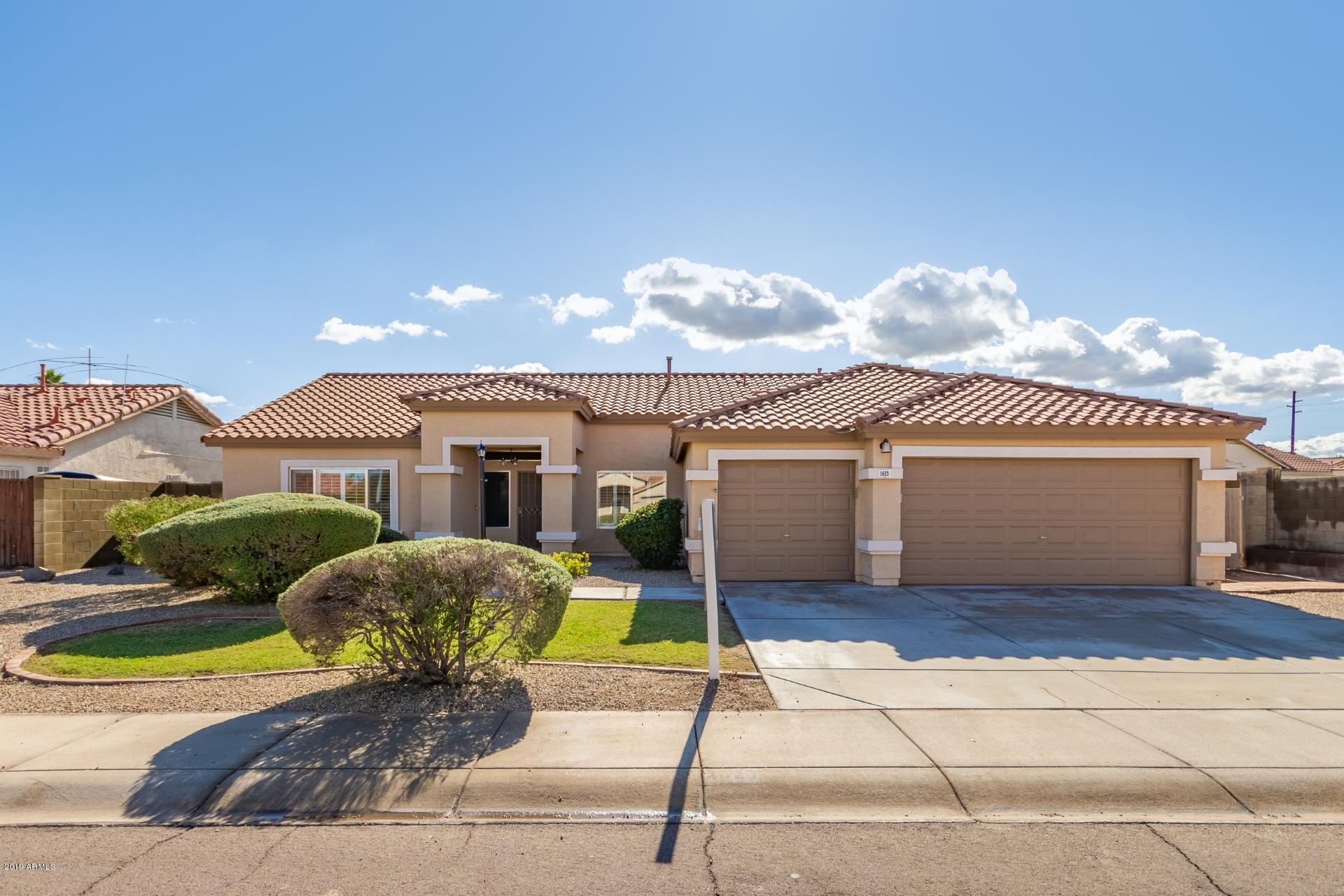 1623 East Carson Road Phoenix, AZ 85042 - Photo 1 of 22 Front I