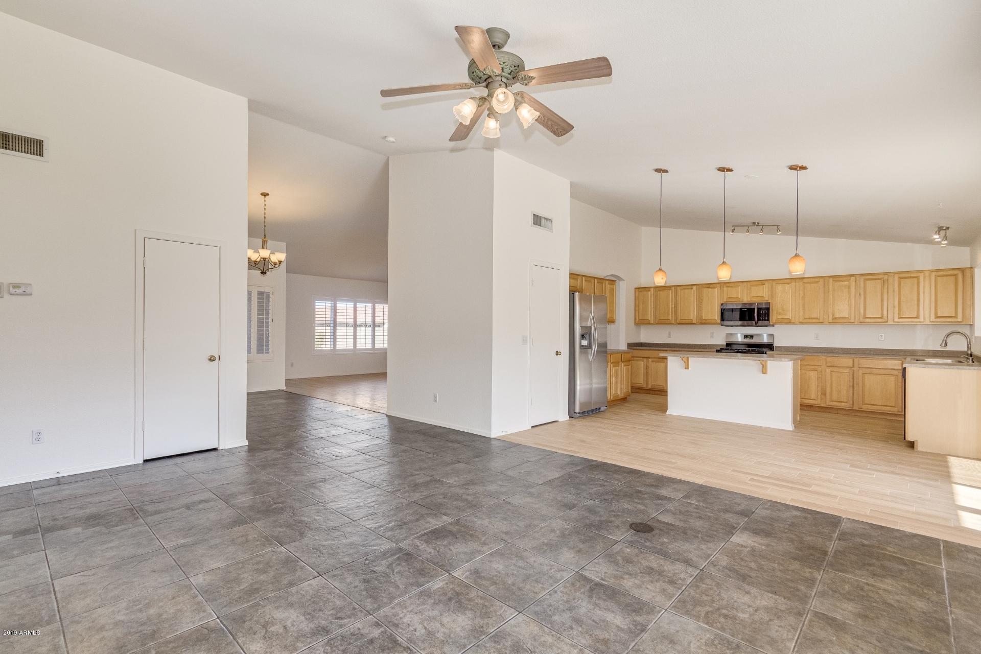 1623 East Carson Road Phoenix, AZ 85042 - Photo 6 of 22 FR, Dining Area, KIT