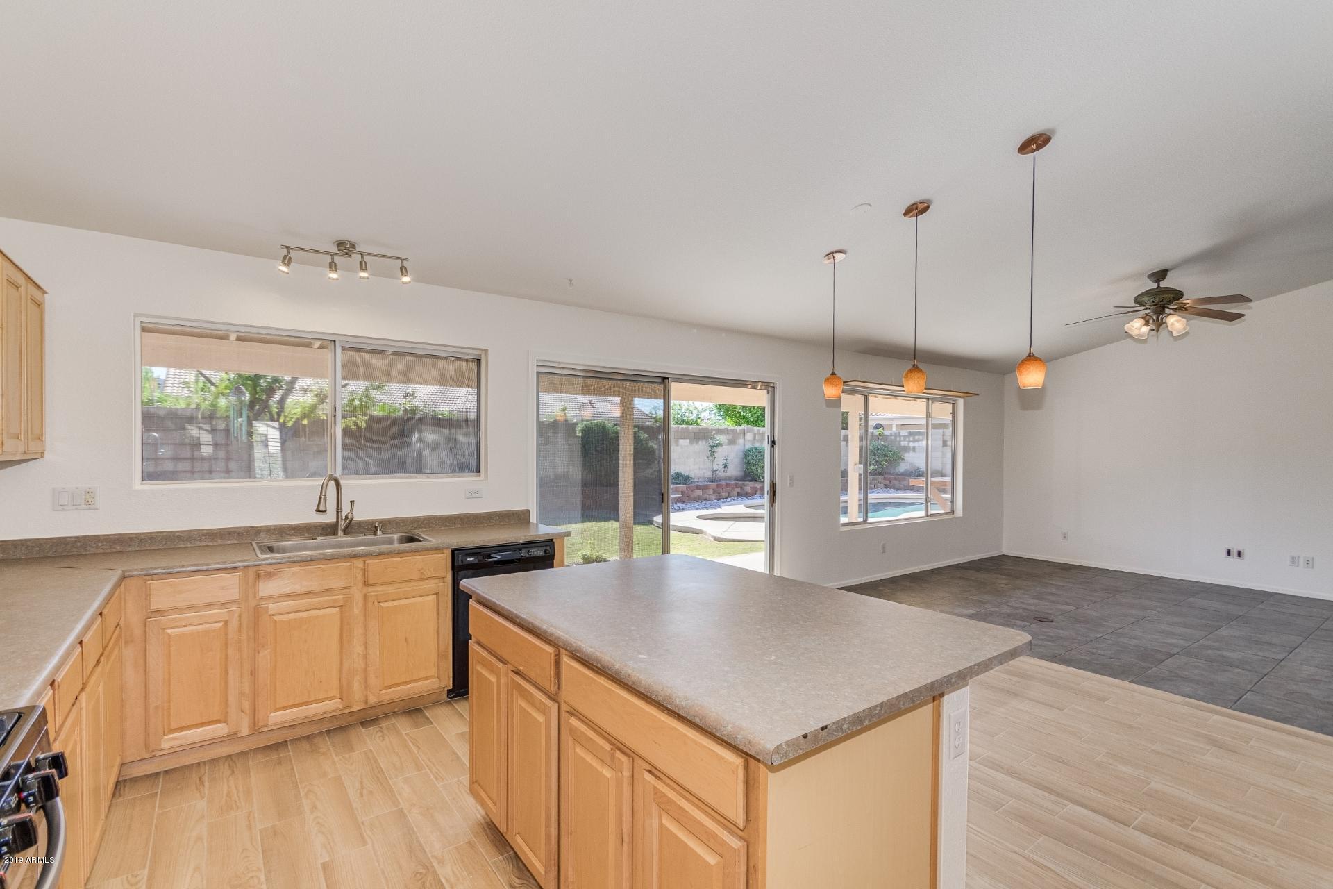 1623 East Carson Road Phoenix, AZ 85042 - Photo 9 of 22 Kitchen III