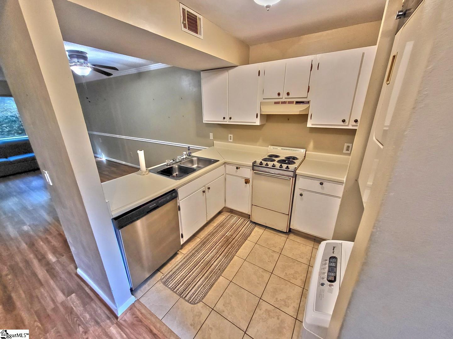 150 Ligon Street, Unit 1001 Clemson, SC 29631 - Photo 9 of 29