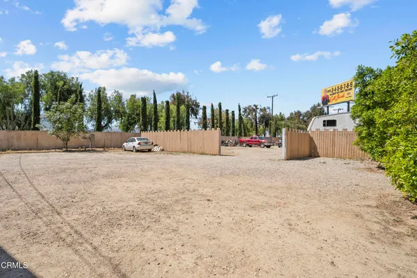 $979,000 | 561 East Telegraph Road, Fillmore, CA 93015