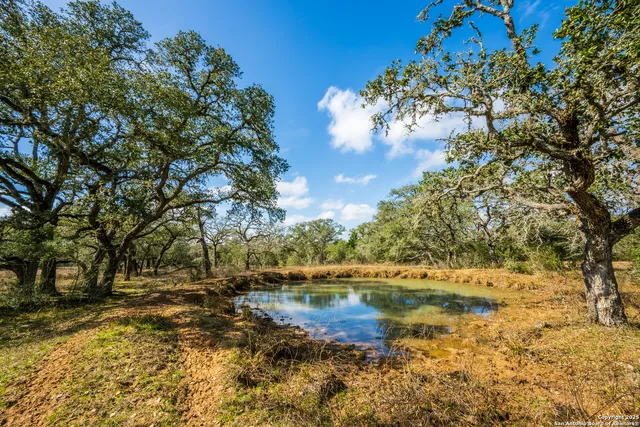 $1,415,100 | 16297 B Highway 111, Yoakum, TX 77995