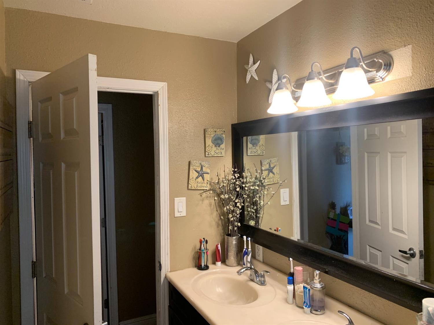 27377 Saunders Road Madera, CA 93637 - Photo 9 of 20 Gallery Image 9