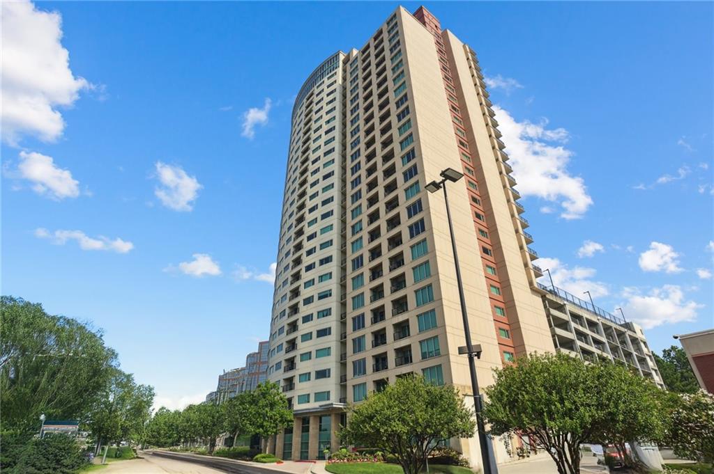 4561 Olde Perimeter Way, Unit 2609 Atlanta, GA 30346 - Photo 44 of 45 a view of a large building