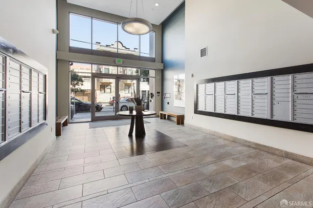 a view of an entryway with a livingroom