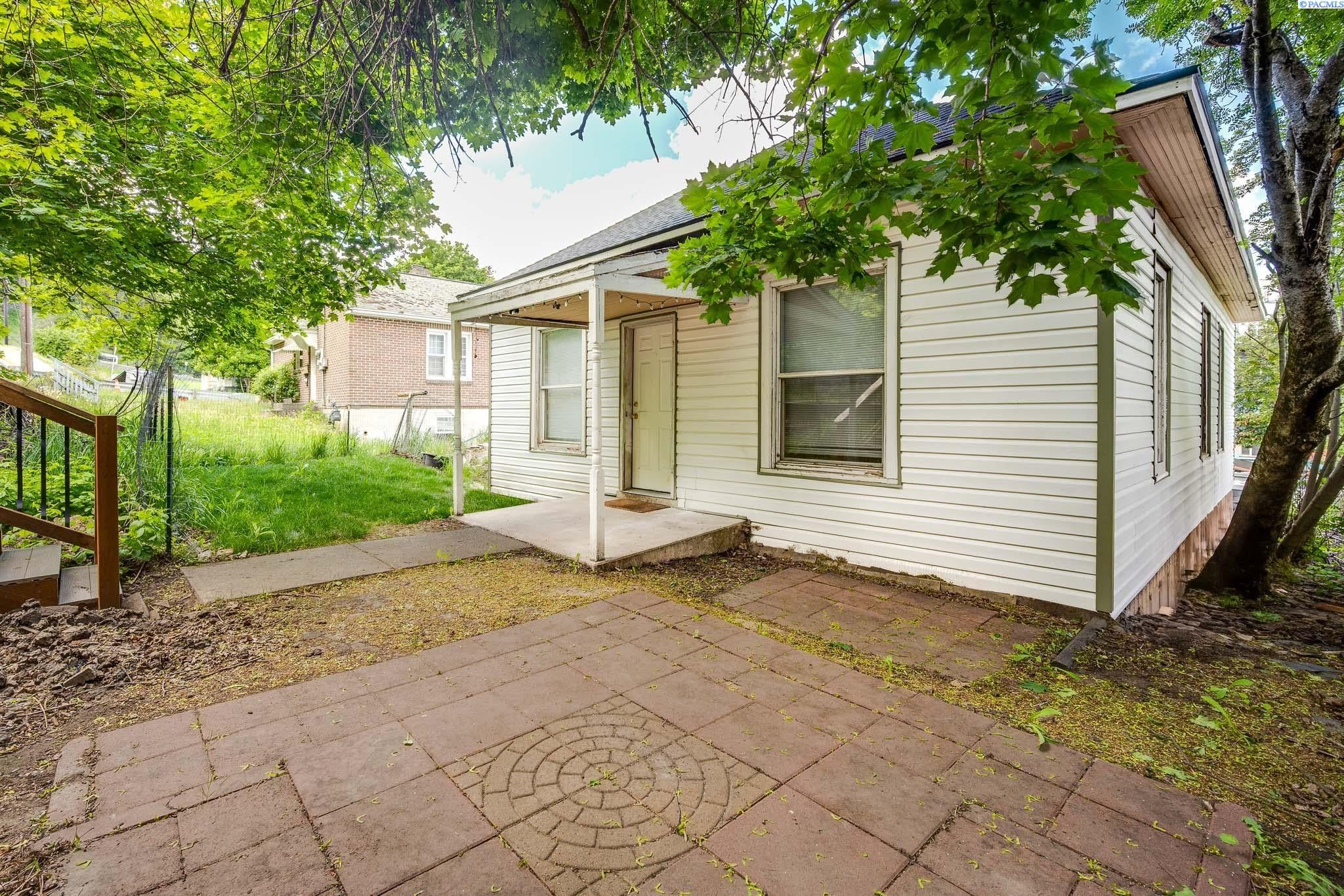 225 Southeast Spring Street Pullman, WA 99163 - Photo 1 of 23 Gallery Image 1