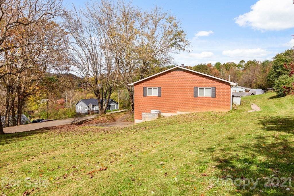 124 Christian Creek Road Swannanoa, NC 28778 - Photo 22 of 23 Gallery Image 22