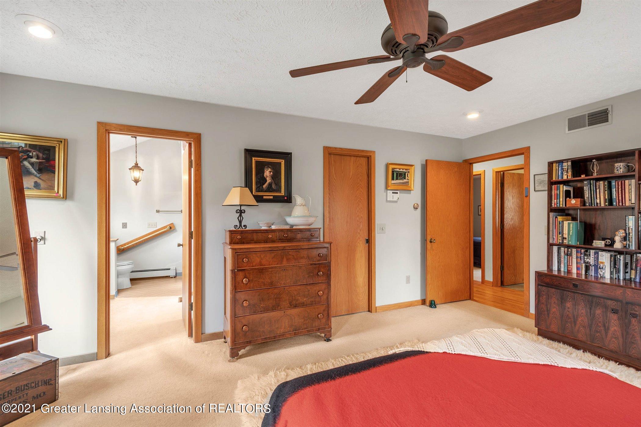 2900 Pine Tree Road Lansing, MI 48911 - Photo 22 of 51 26-2900 Pine Tree Rd-WindowStill-Real-Es