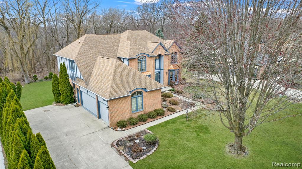1384 Lakeview Drive Rochester Hills, MI 48306 - Photo 5 of 65