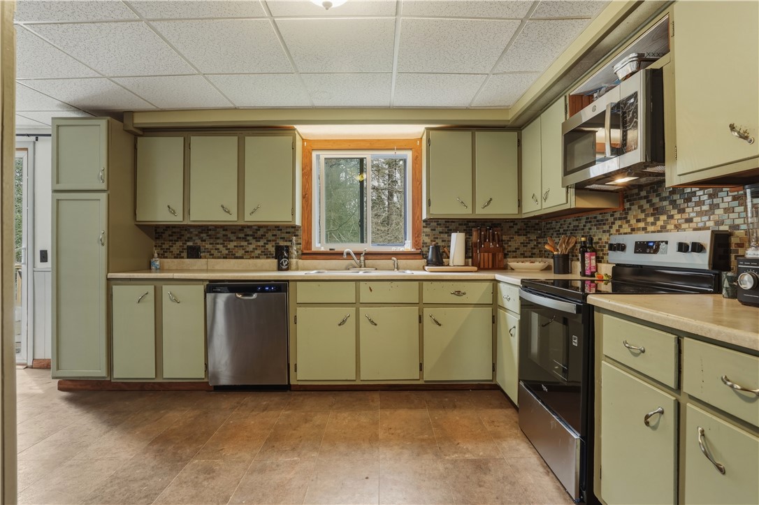7614 Hardscrabble Road Addison, NY 14801 - Photo 9 of 39 Kitchen