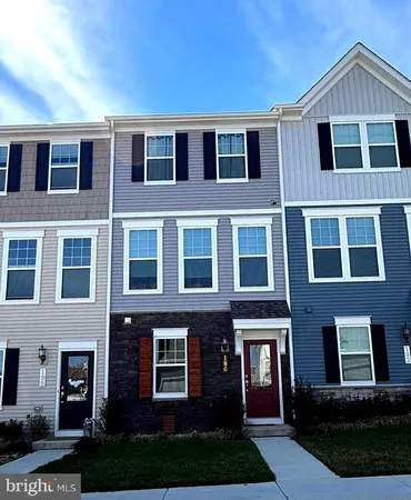 $325,000 | 186 Coolidge Avenue, Ranson, WV 25438