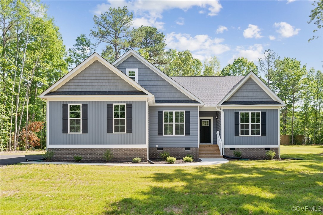 340 Rainbow Ridge Bumpass, VA 23024 - Photo 2 of 29 a view of a house with a swimming pool