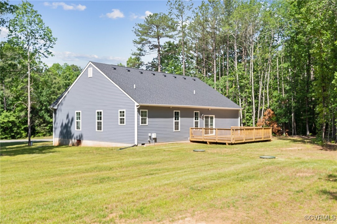 340 Rainbow Ridge Bumpass, VA 23024 - Photo 21 of 29 a white house that has a big yard