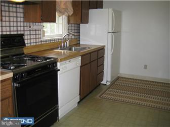 110 Atwood Road Flourtown, PA 19031 - Photo 7 of 11 Kitchen