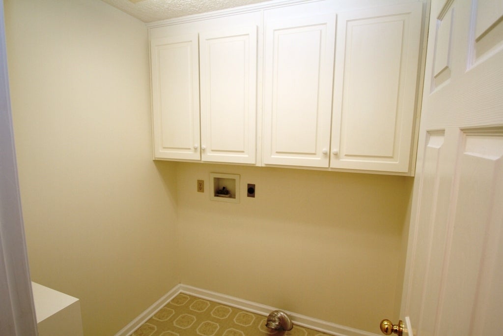 93 West Bailey Road Lewisburg, WV 24901 - Photo 9 of 39 Laundry Room