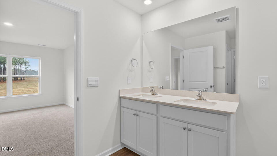113 Daniel Road Smithfield, NC 27577 - Photo 25 of 40 Bathroom