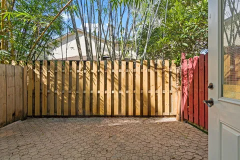 $739,998 | 5441 Southwest 155th Place, Miami, FL 33185